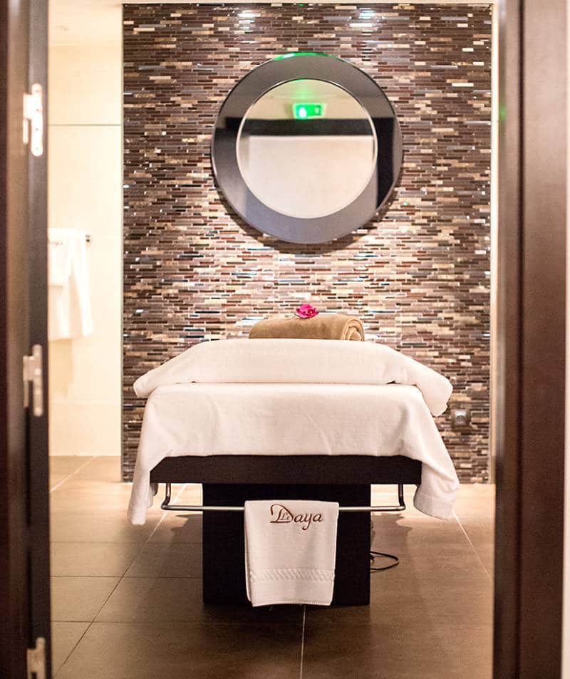 image-page-corporate-20 photo d'une table de massage dans un spa pris par photographe entreprise et corporate dans le Var
